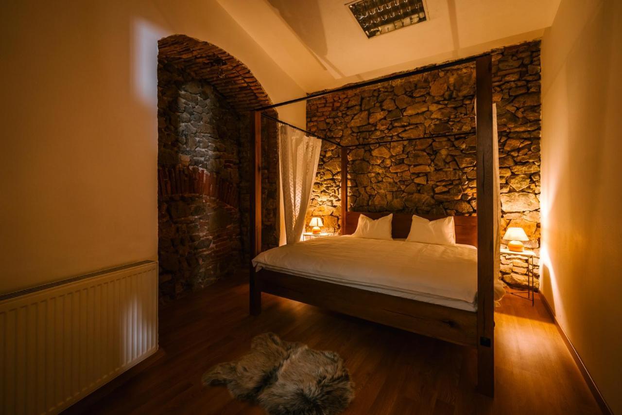 Michalska Residence 1 Братислава Екстериор снимка