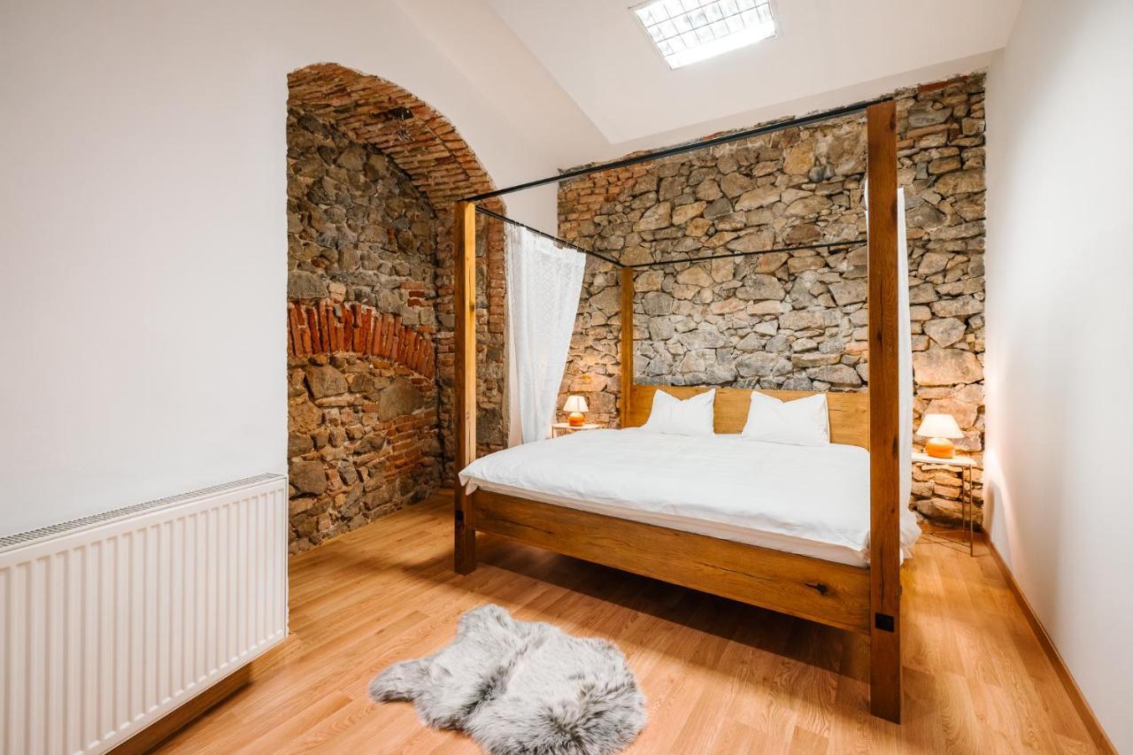 Michalska Residence 1 Братислава Екстериор снимка