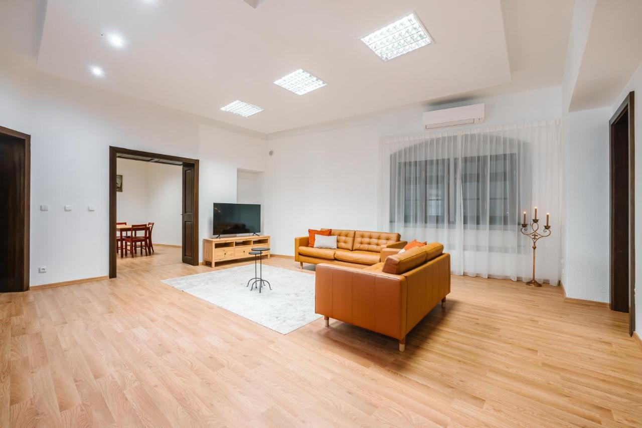 Michalska Residence 1 Братислава Екстериор снимка